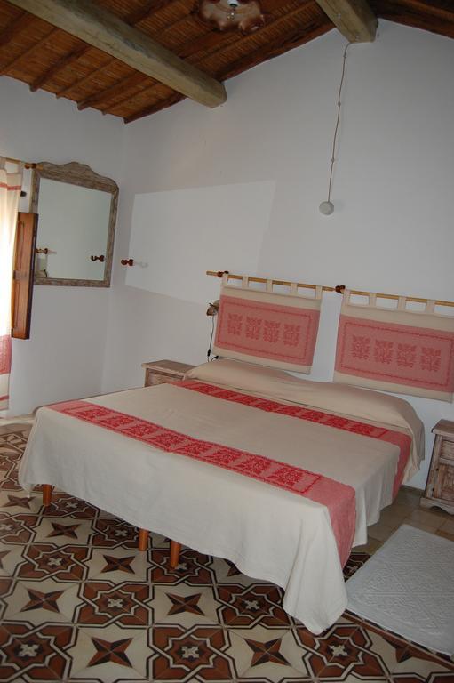 Bed and Breakfast Rifugio Di Galte Галтеллі Номер фото